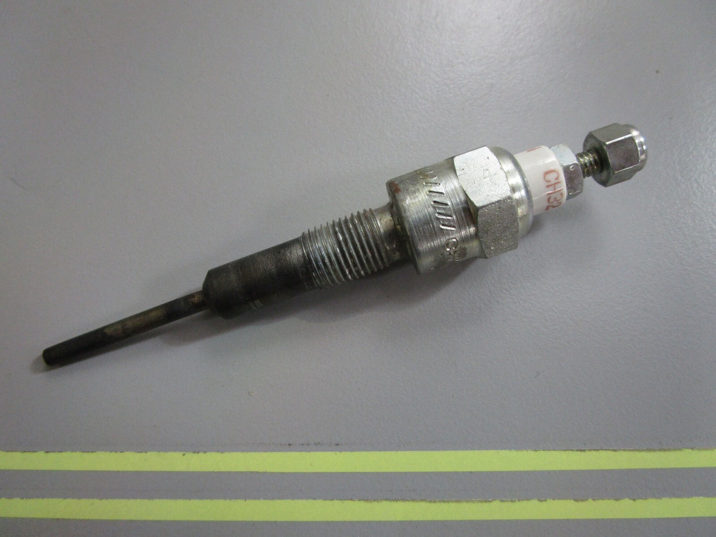 *NEW* 0820 Westerbeke Glow Plug 14529