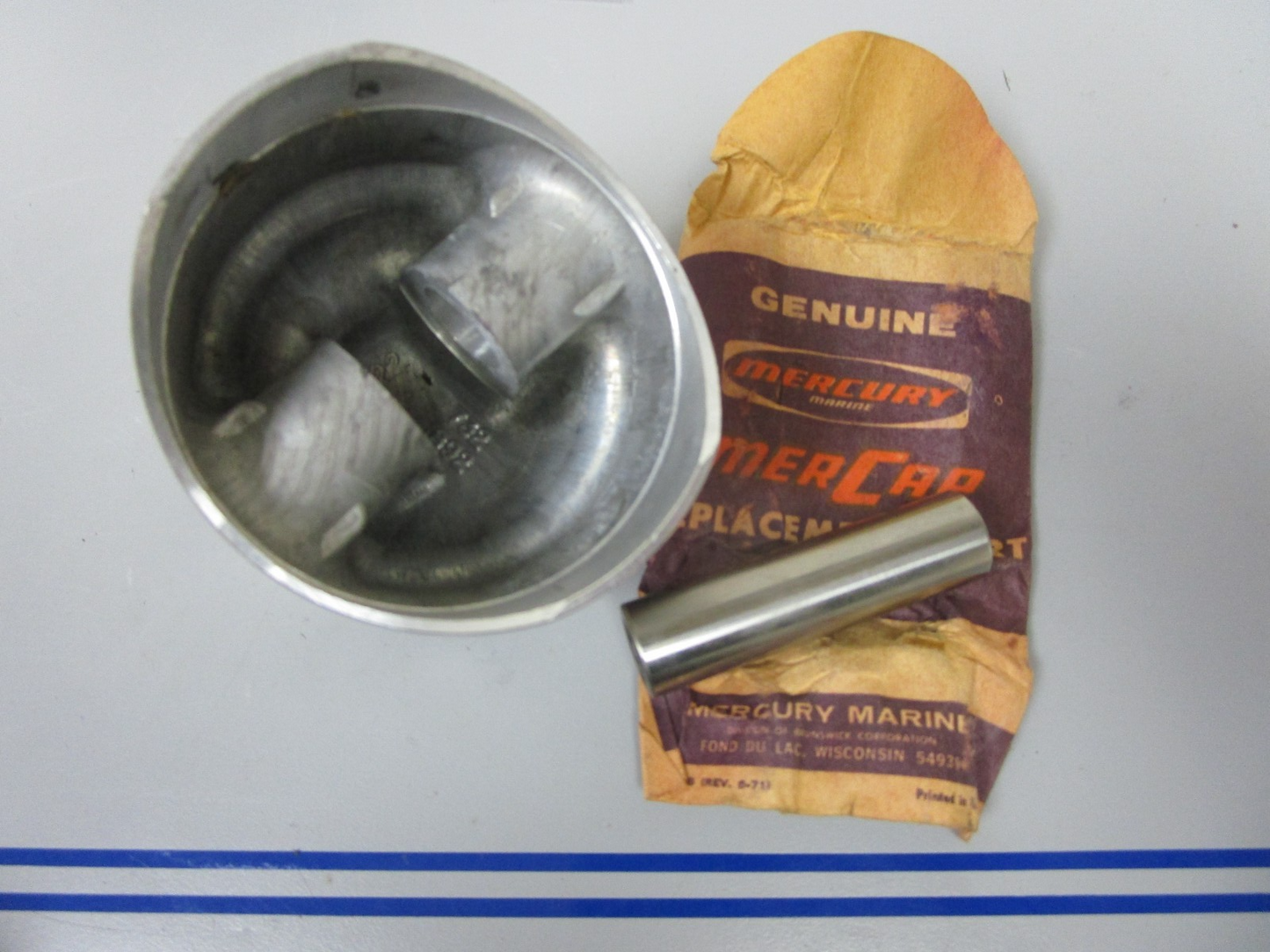 *NEW OEM* 0720 Mercury Quicksilver Piston 732-1892