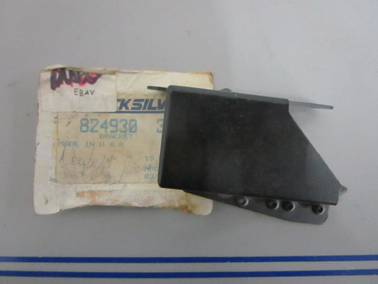 NEW OEM 824930 3 Mercury Quicksilver Bracket 0820