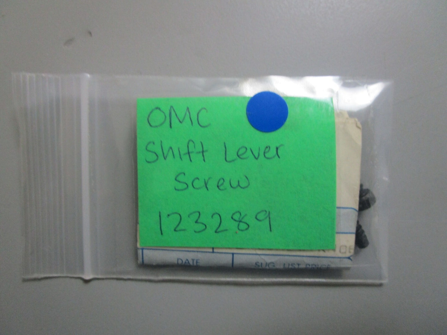*NEW OEM* (LOT OF 2) 0770 OMC Johnson Evinrude Shift Lever Screw 123289 0123289