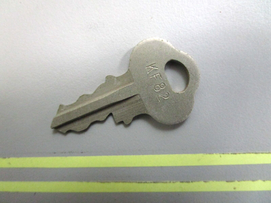 *NEW OEM* 0750 OMC Johnson Evinrude IGNITION KEY KF82 501597 0501597