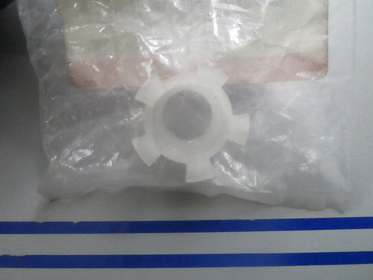 *NEW OEM* 0810 Suzuki Drain Tube Retainer 13979-37400