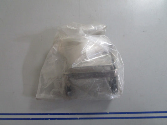 *NEW OEM* 0810 OMC Johnson Evinrude Lock Lever & Link 393204 0393204