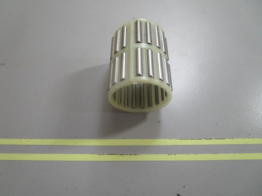 *NEW OEM* 0810 Volvo Penta Needle Bearing 853819