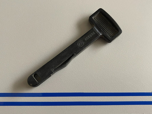 *NEW OEM* 0720 OMC Johnson Evinrude Choke Lever Knob 394272 325302