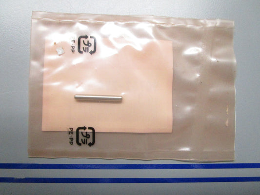 *NEW OEM* 0810 Honda Spring Pin 90752-ZV4-C21