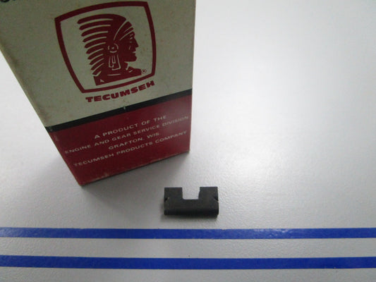 NEW OEM 570703 Tecumseh Clip 0810