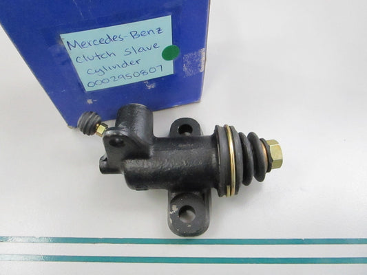 NEW OEM 0002950807 Mercedes-Benz Clutch Slave Cylinder 0810