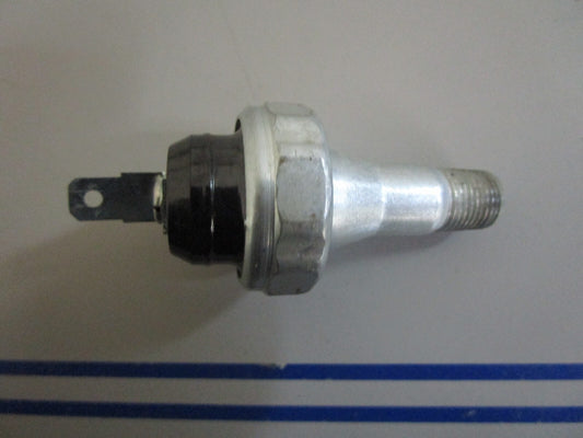 *NEW OEM* 0820 Volvo Penta Switch 3854181