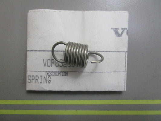 *NEW OEM* 0810 Volvo Penta Spring 832534