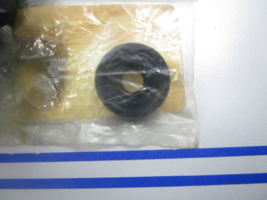 *NEW OEM* 0810 Suzuki Oil Seal 09284-08005