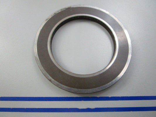 NEW OEM 317165 0317165 OMC Johnson Evinrude Thrust Washer 0810