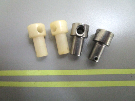 *NEW OEM* (LOT OF 4) 0750 OMC Johnson Evinruide PIVOT PIN 304226 0304226