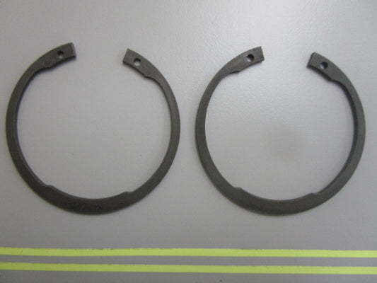 *NEW OEM* (LOT OF 2) 0810 Volvo Penta Snap Ring 914533