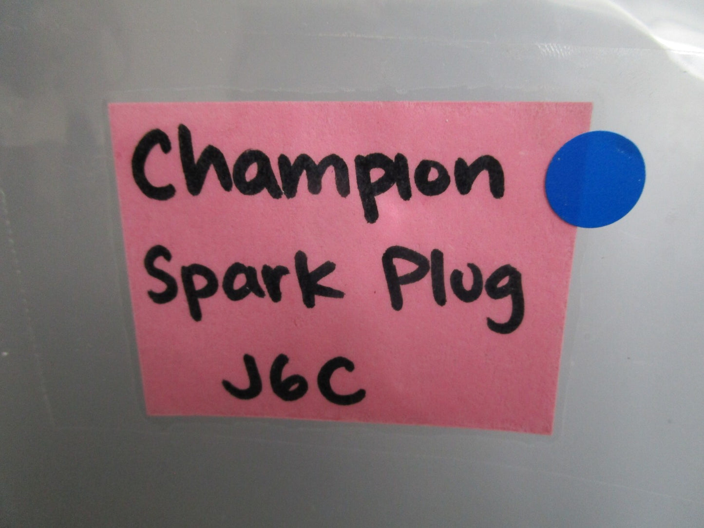 *NEW OEM* (LOT OF 4) 0720 Champion Spark Plug J6C