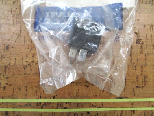 *NEW OEM* 0750 Volvo Penta RELAY KIT 876037