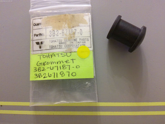 *NEW OEM* 0810 Tohatsu Grommet 3B2-67187-0 3B2671870