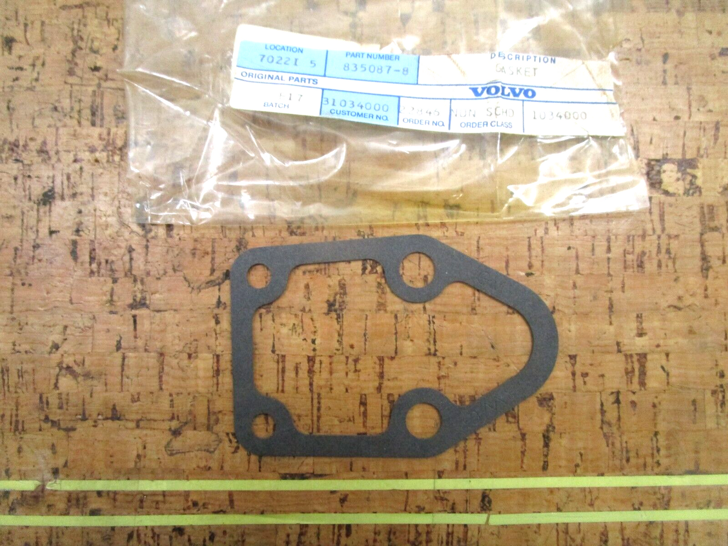 *NEW OEM* 0750 Volvo Penta GASKET 835087