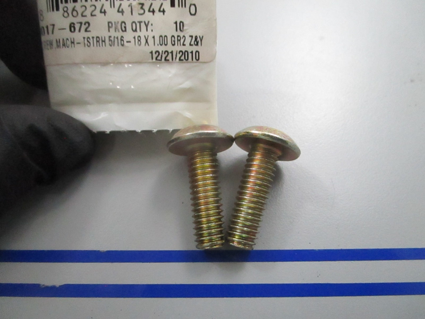 *NEW OEM* (LOT OF 2) 0810 Arctic Cat Machine Screw 8017-672