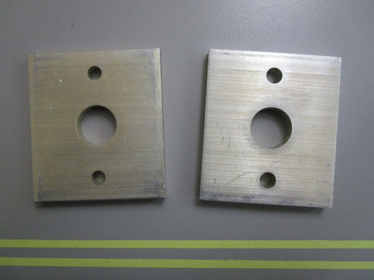 *NEW OEM* (LOT OF 2) 0810 OMC Johnson Evinrude Square Plate 318272 0318272