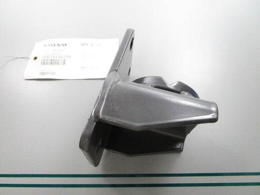 NEW OEM 15191739 Volvo Penta Bracket 0810