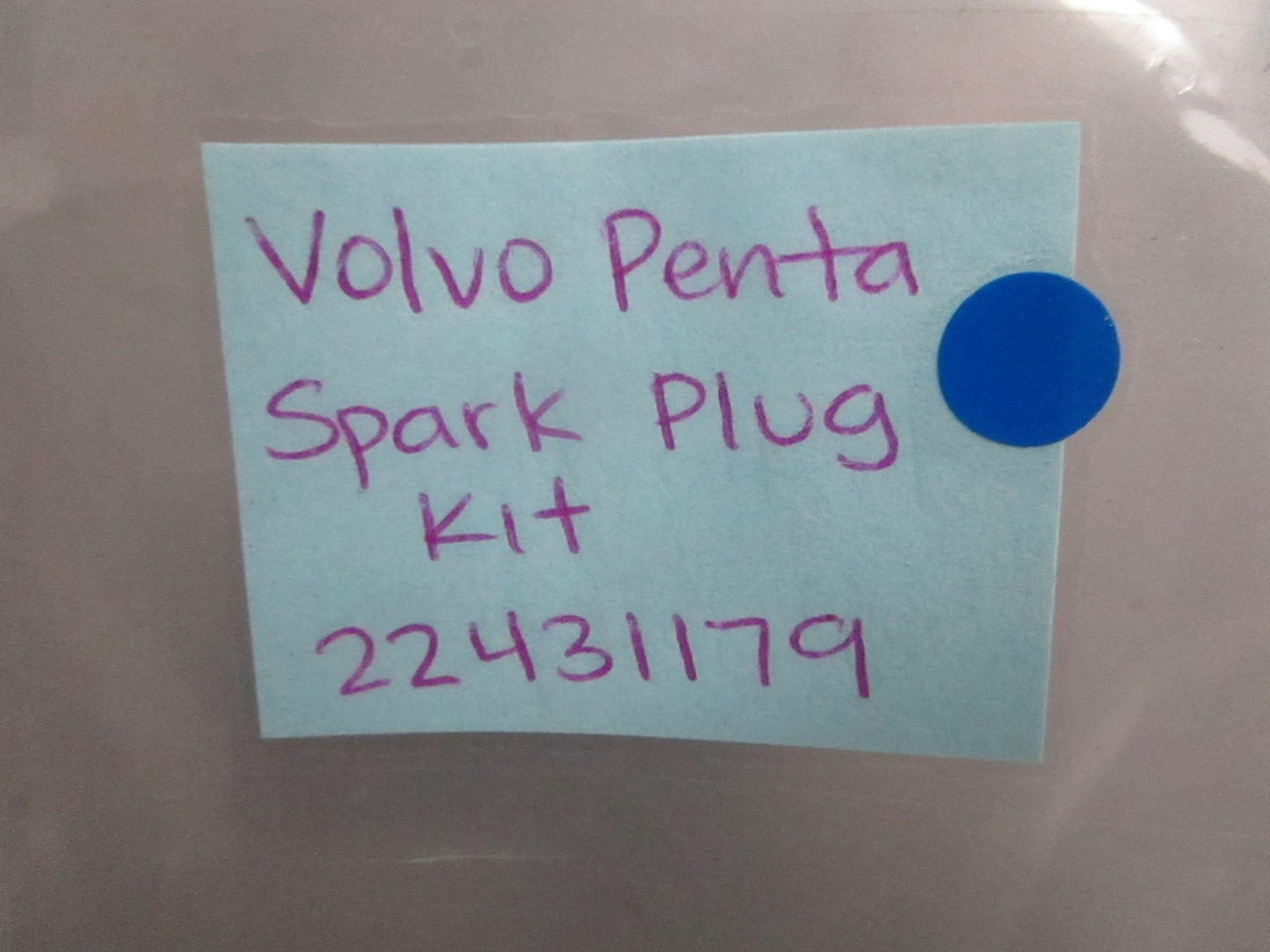 *NEW OEM* 0820 Volvo Penta 6 Spark Plug Kit 22431179