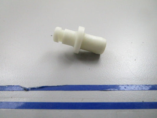 *NEW OEM* 0810 OMC Johnson Evinrude Nipple 335234 0335234