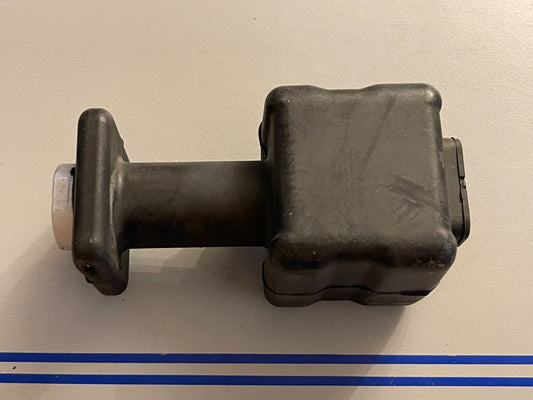 NEW OEM 50155-ZW5-000 Honda 115 130 135 140 150 Lower Rubber Mount 0720