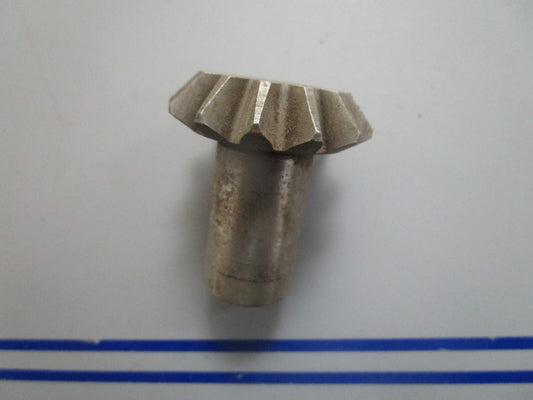 *NEW OEM* 0810 OMC Johnson Evinrude Pinion Gear 276903 0276903