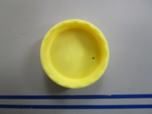 *NEW OEM* 0820 Volvo Penta Cap 3858079