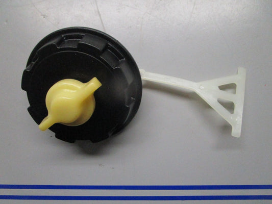*NEW OEM* 0820 Tohatsu Fuel Tank Cap 369-70020-2