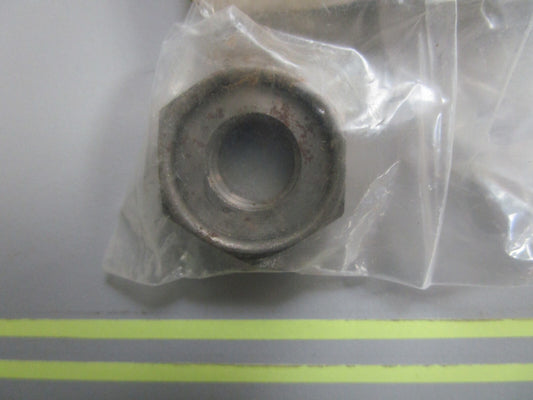 *NEW OEM* 0810 Volvo Penta Nut 852212