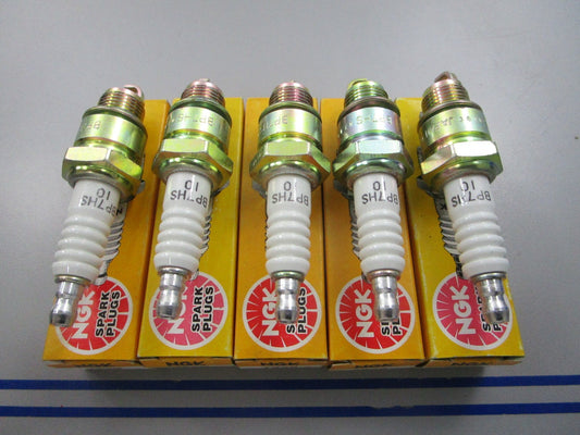 NEW (LOT OF 5) BP7HS-10 NGK Spark Plug 0810