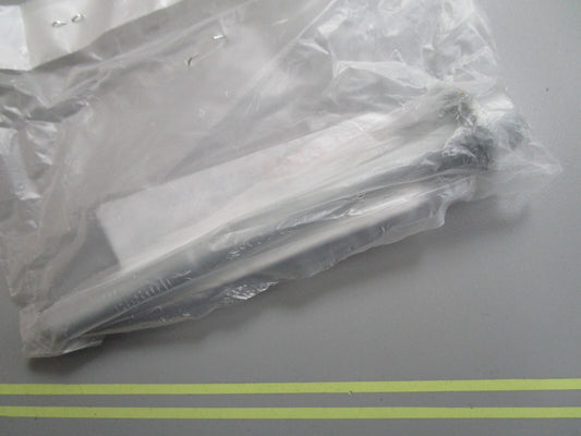 *NEW OEM* 0810 Yamaha Flat Fillister Screw 90155-10001-00