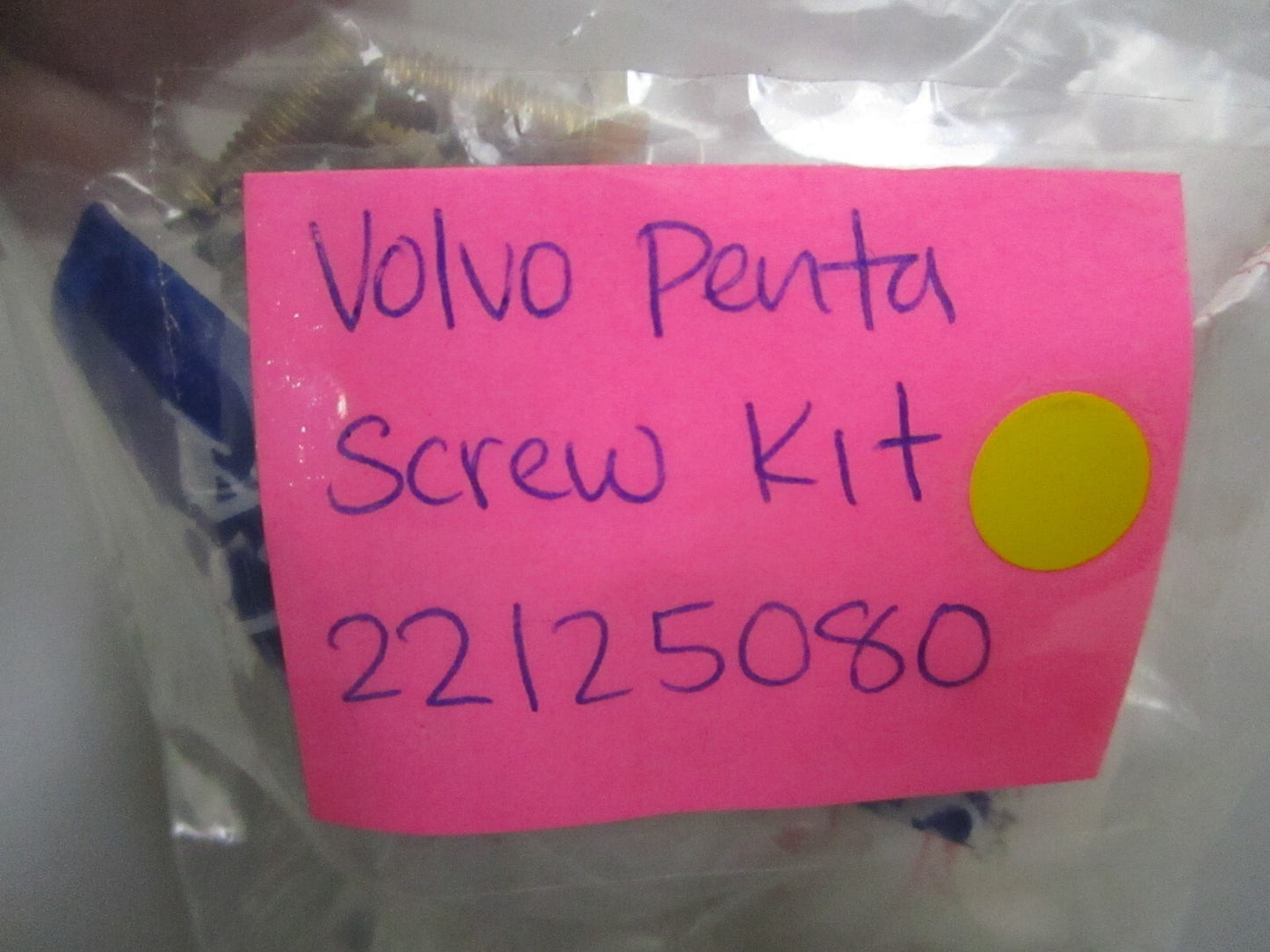 *NEW OEM* 0810 Volvo Penta Screw Kit 22125080
