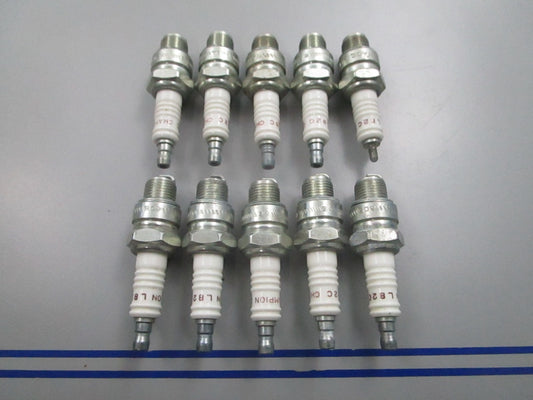 NEW (LOT OF 10) Champion L82C Spark Plug 0810