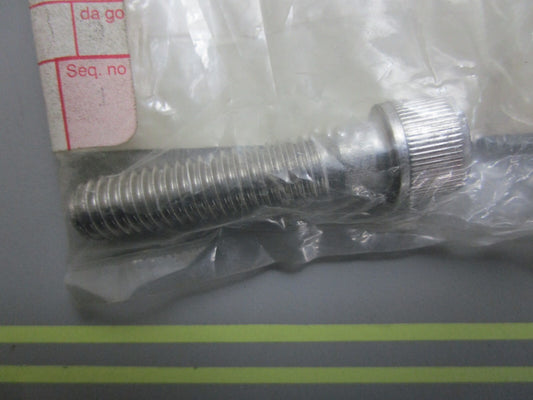 *NEW OEM* 0810 Volvo Penta Screw 959457