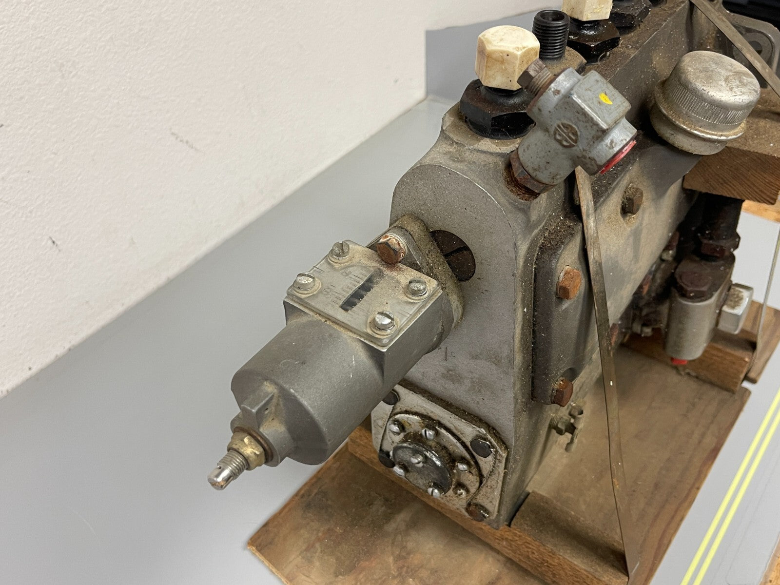 *OEM* 0720 Bosch Hampden Fuel Injection Pump APE 6BB-100Q-469SA 761151 A87040
