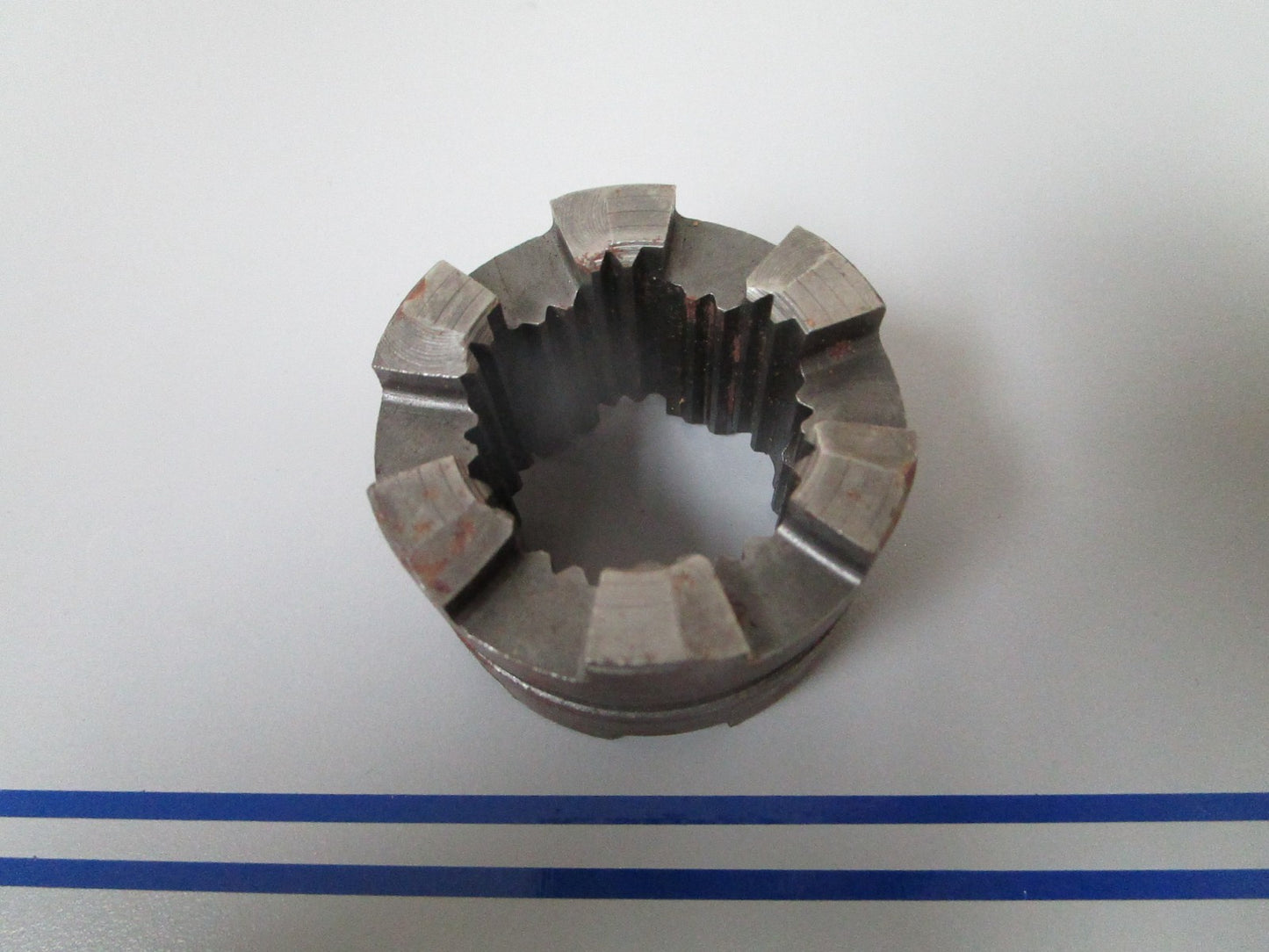 NEW OEM 337772 0337772 OMC Johnson Evinrude Clutch Dog 0720