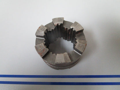 NEW OEM 337772 0337772 OMC Johnson Evinrude Clutch Dog 0720