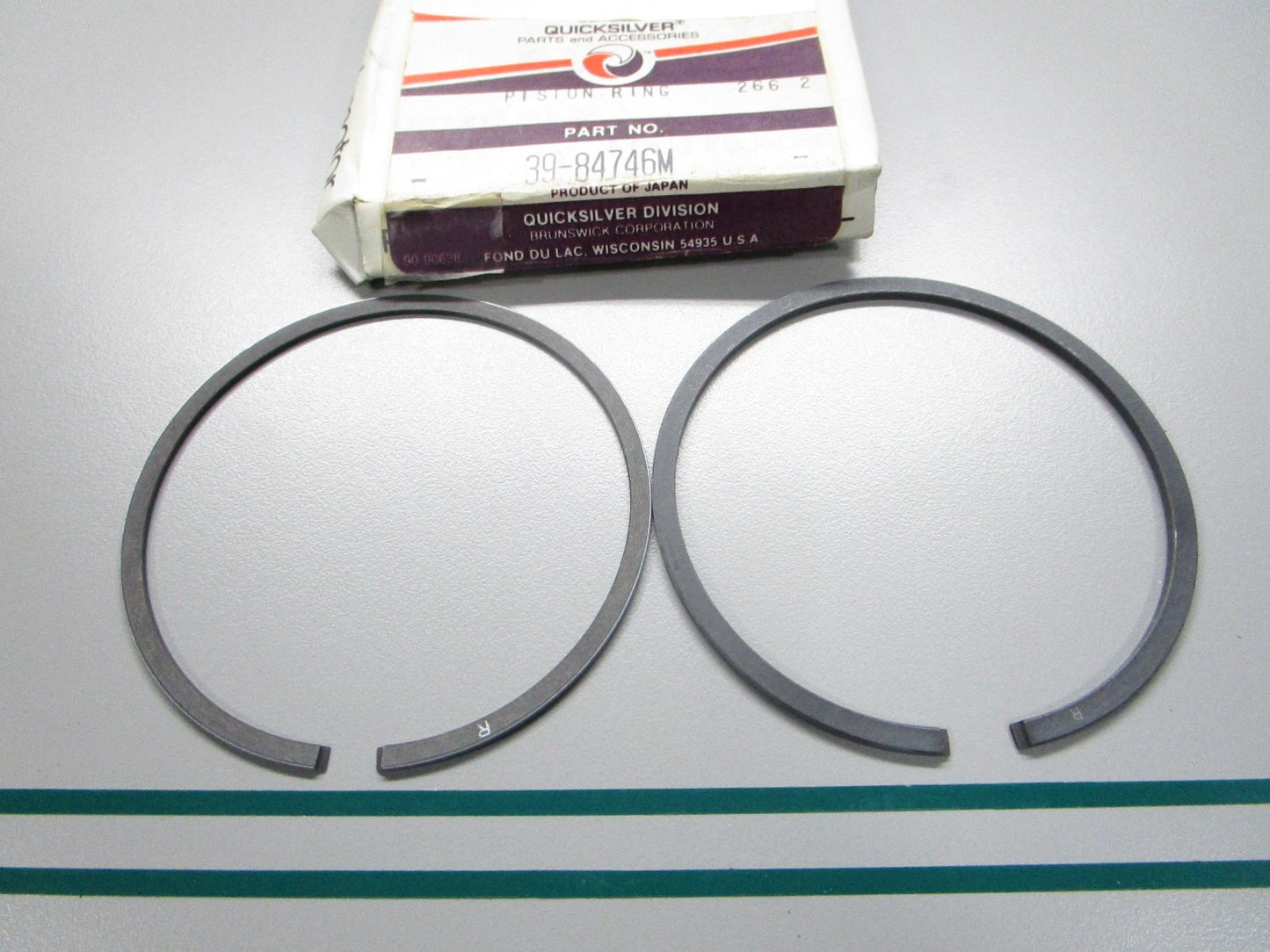 NEW OEM 39-84746M Mercury Quicksilver 2 Piston Ring Set 0810