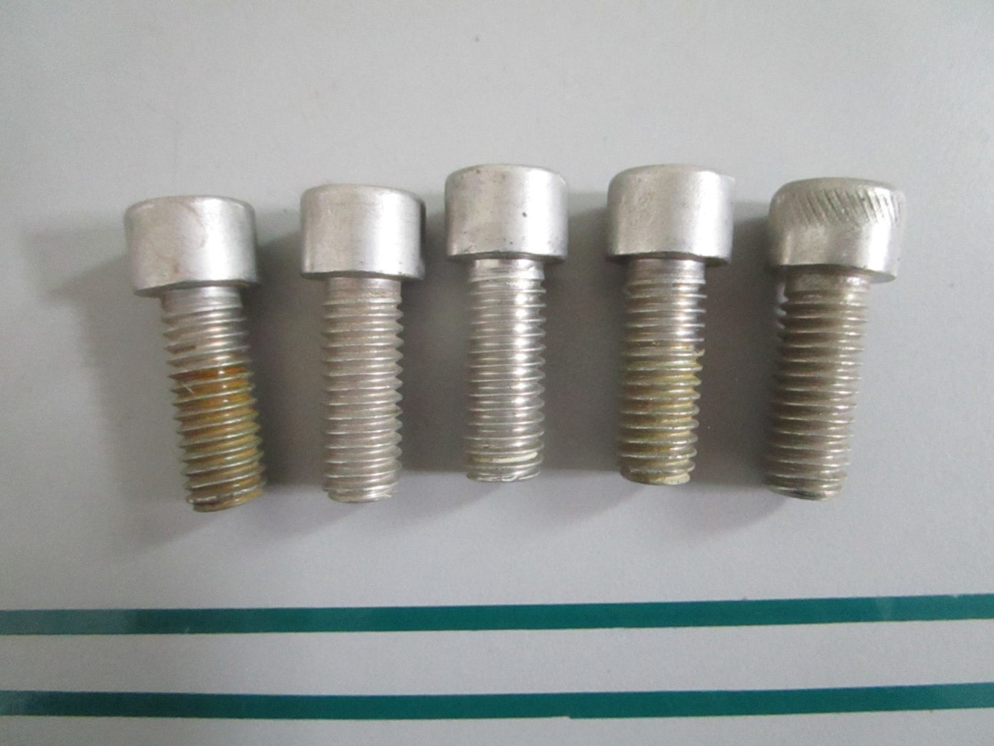 NEW OEM (LOT OF 5) 941810 Volvo Penta Screw 0820