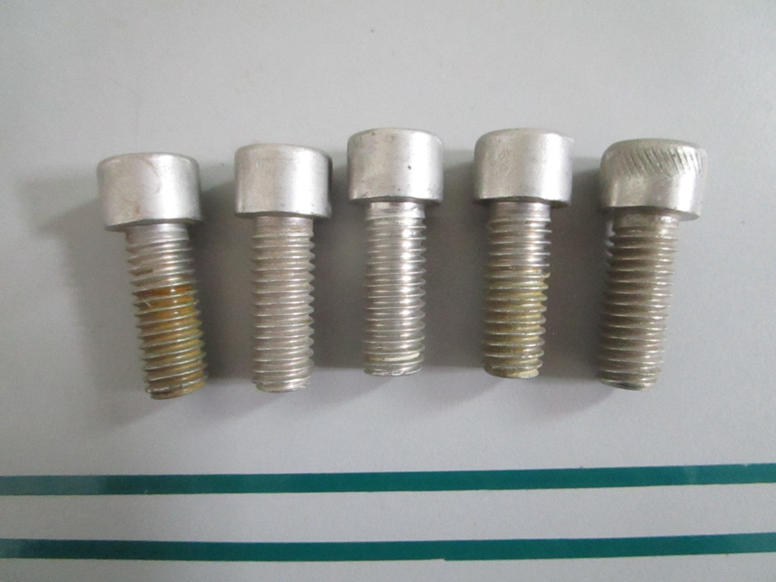 NEW OEM (LOT OF 5) 941810 Volvo Penta Screw 0820