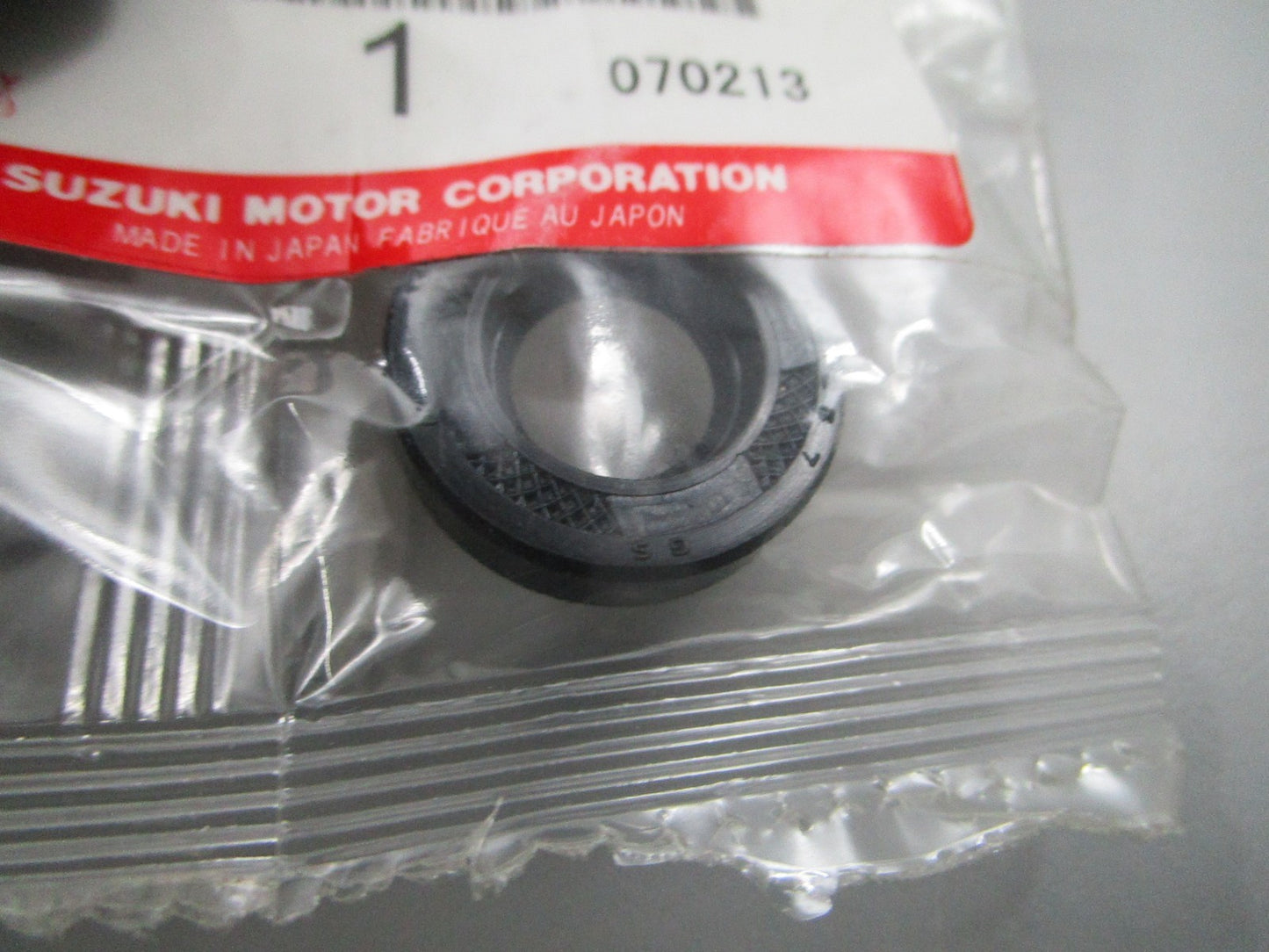 *NEW OEM* 0810 Honda Oil Seal 09282-12010