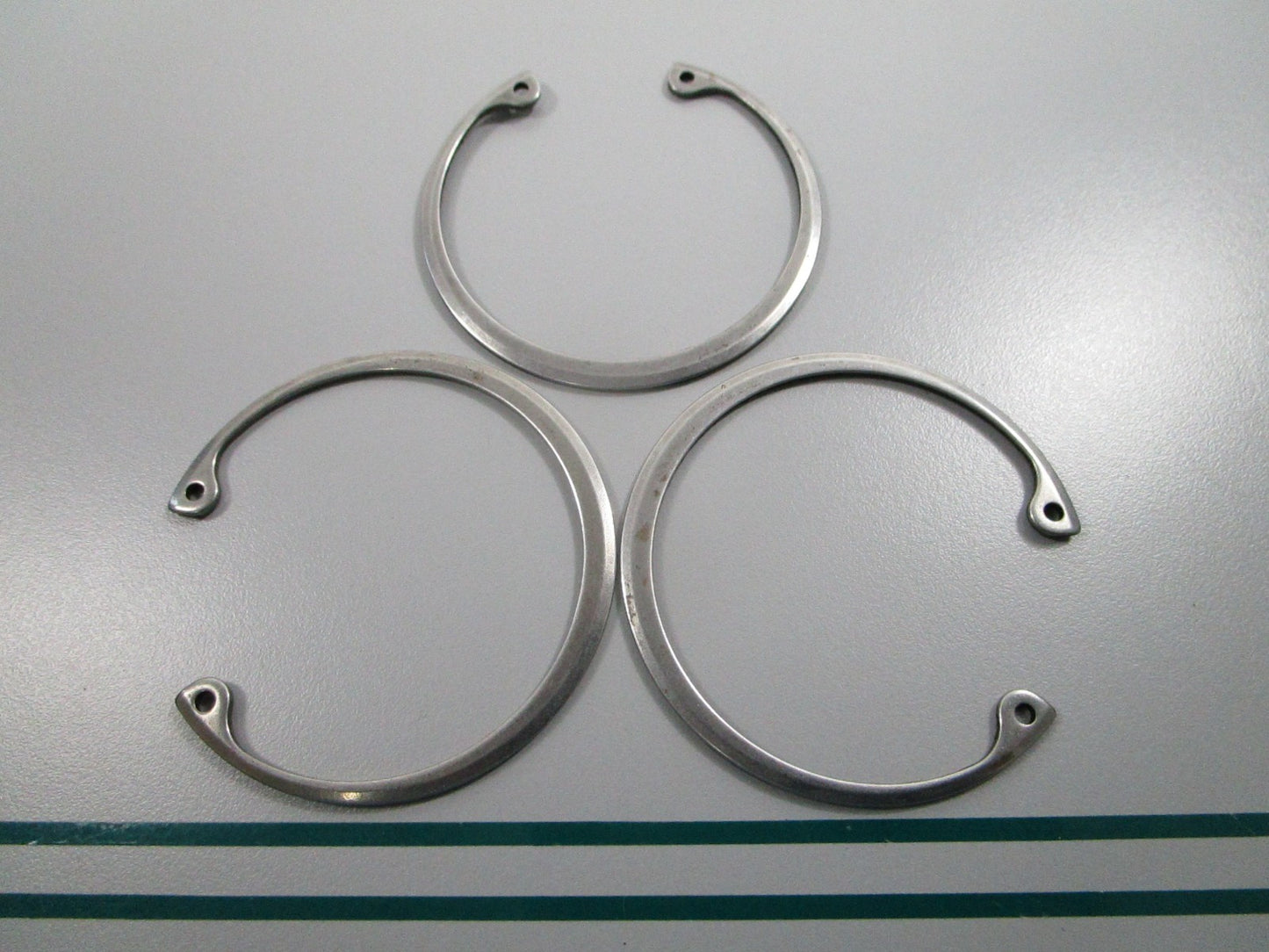 NEW OEM (LOT OF 3) 308628 0308628 OMC Johnson Evinrude Retaining Ring 0810