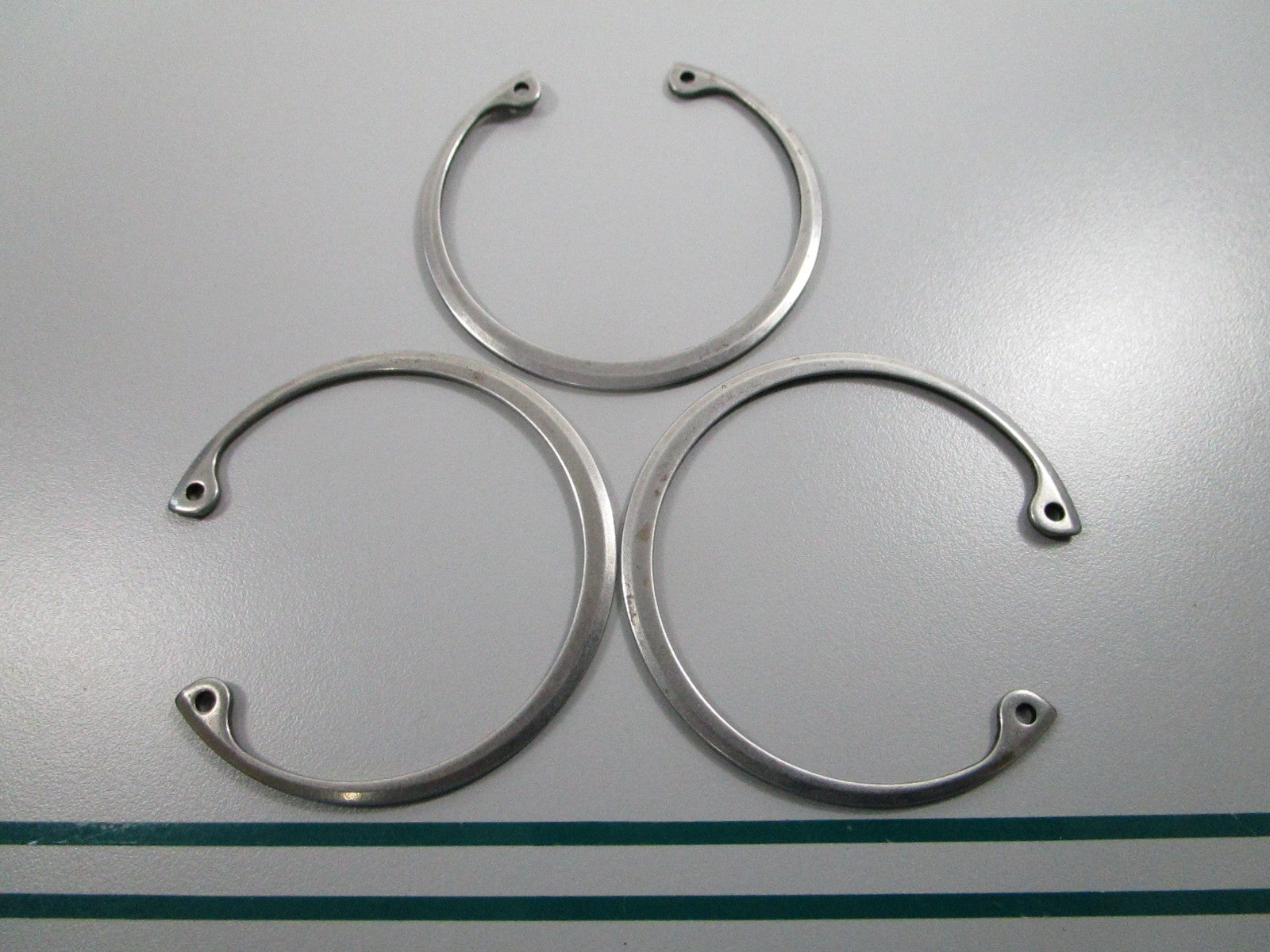 NEW OEM (LOT OF 3) 308628 0308628 OMC Johnson Evinrude Retaining Ring 0810