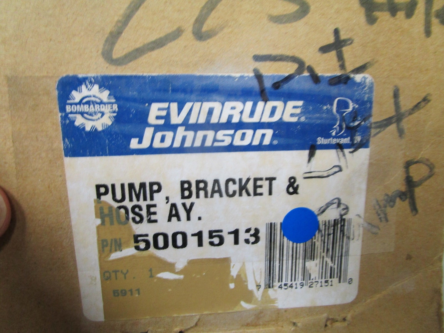 *NEW OEM* 0720 OMC Johnson Evinrude Pump Bracket & Hose Assembly 5001513