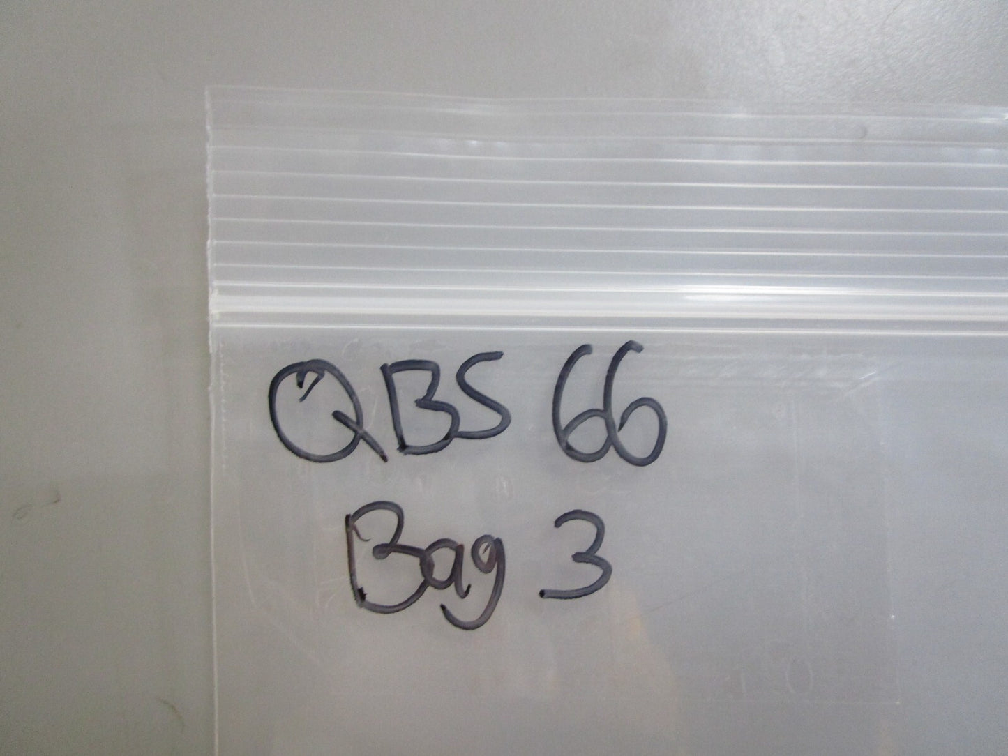 *NEW OEM* (LOT OF 4) 0810 Volvo Penta Screw 940160