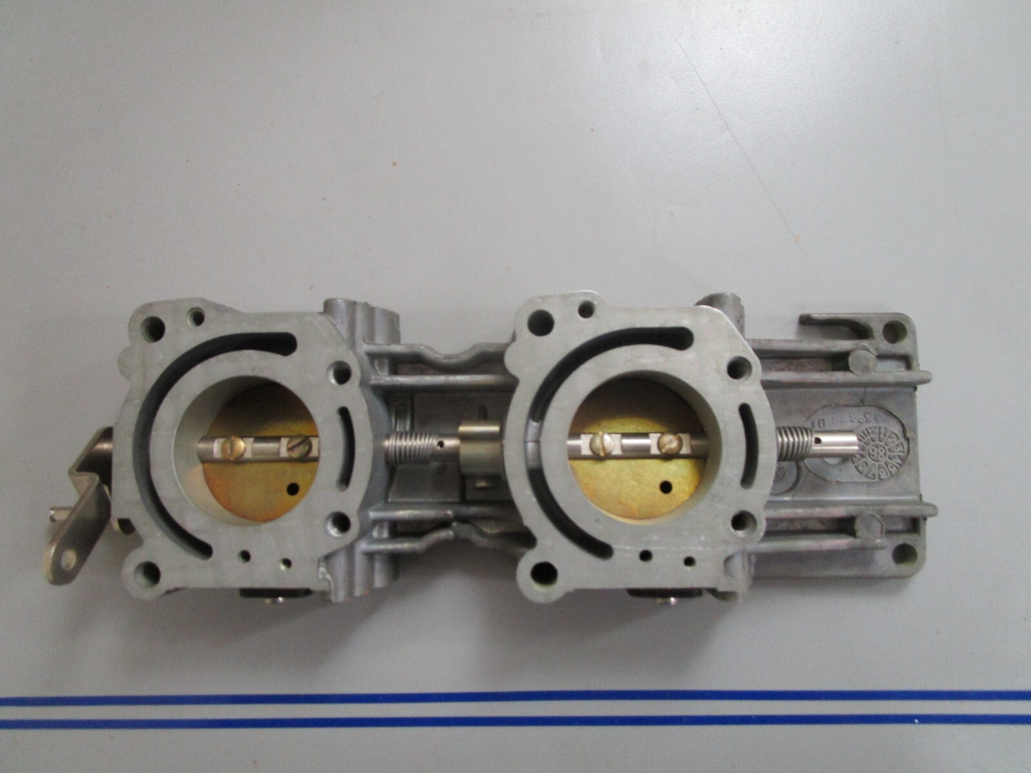 *NEW OEM* 0810 OMC Johnson Evinrude 80 90 100 115 STBD Throttle Body 0737539