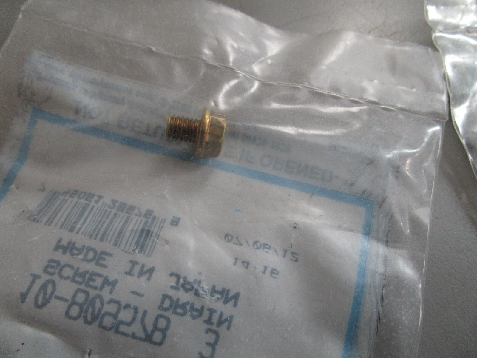 *NEW OEM* 0810 Mercury Quicksilver Drain Screw 10-8095783